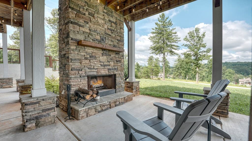 359 New Water Way, Blairsville GA 30512 - Photo