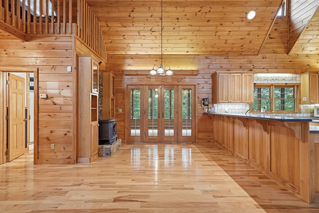 1347 Ivy Log Drive, Blairsville GA 30512 - Photo