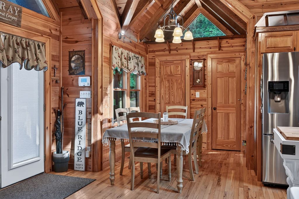 24 Twin Lakes Drive, Blue Ridge GA 30513 - Photo