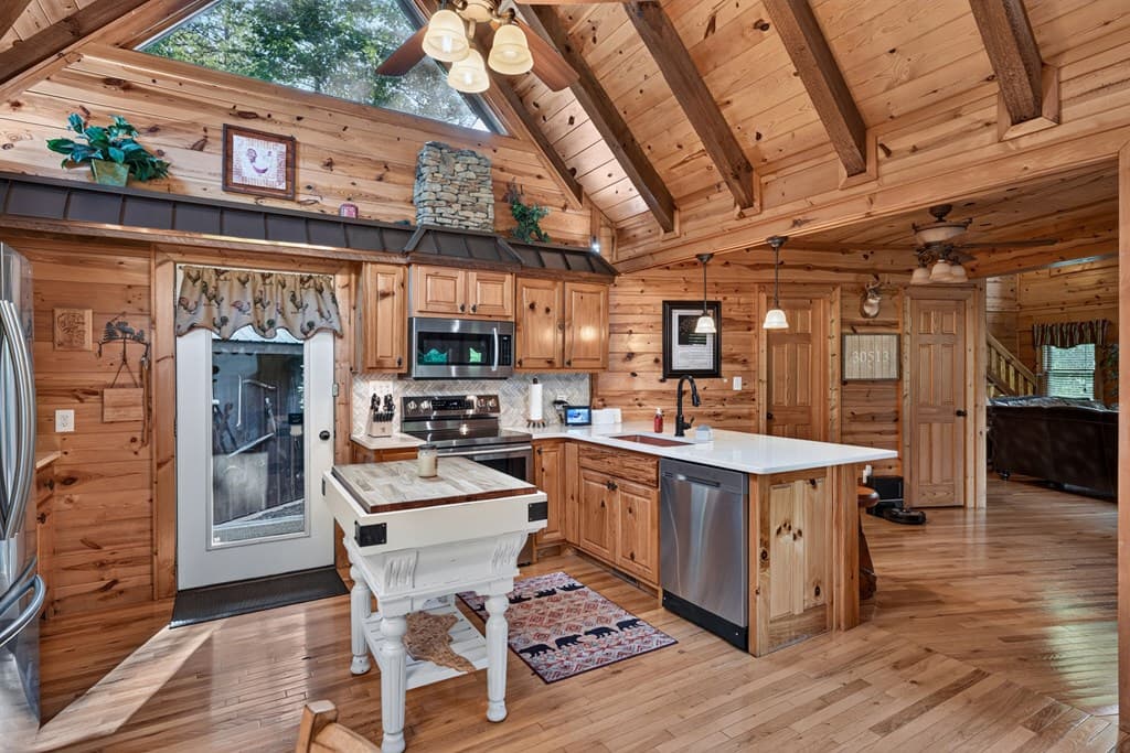 24 Twin Lakes Drive, Blue Ridge GA 30513 - Photo