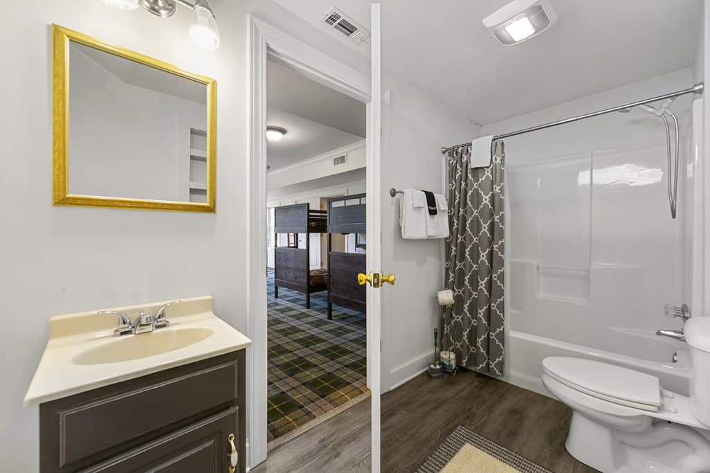 2653 Ben T Huiet Hwy, Clarkesville GA 30523 - Photo
