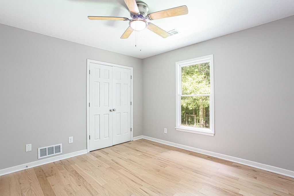 1055 Windridge Dr, Loganville GA 30052 - Photo