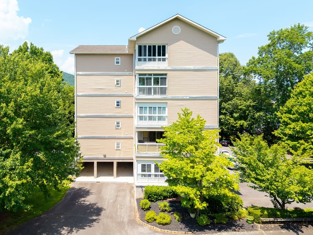 121 N River Street Unit 2a, Hiawassee GA 30546 - Photo