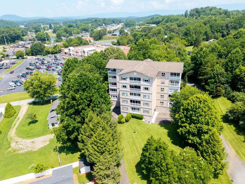 121 N River Street Unit 2a, Hiawassee GA 30546 - Photo
