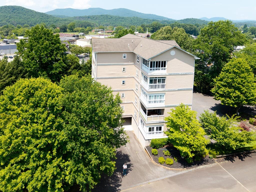 121 N River Street Unit 2a, Hiawassee GA 30546 - Photo