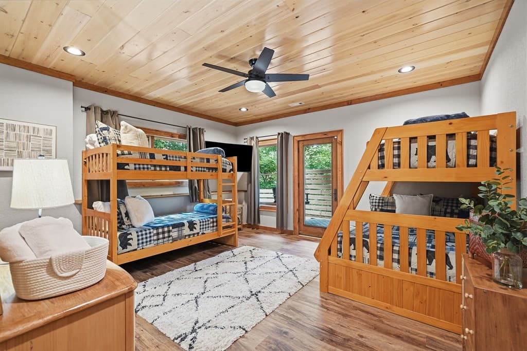 4687 Murphy Hwy, Mineral Bluff GA 30559 - Photo