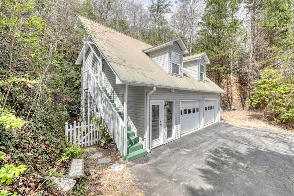 3023 Bear Lane, Hiawassee GA 30546 - Photo
