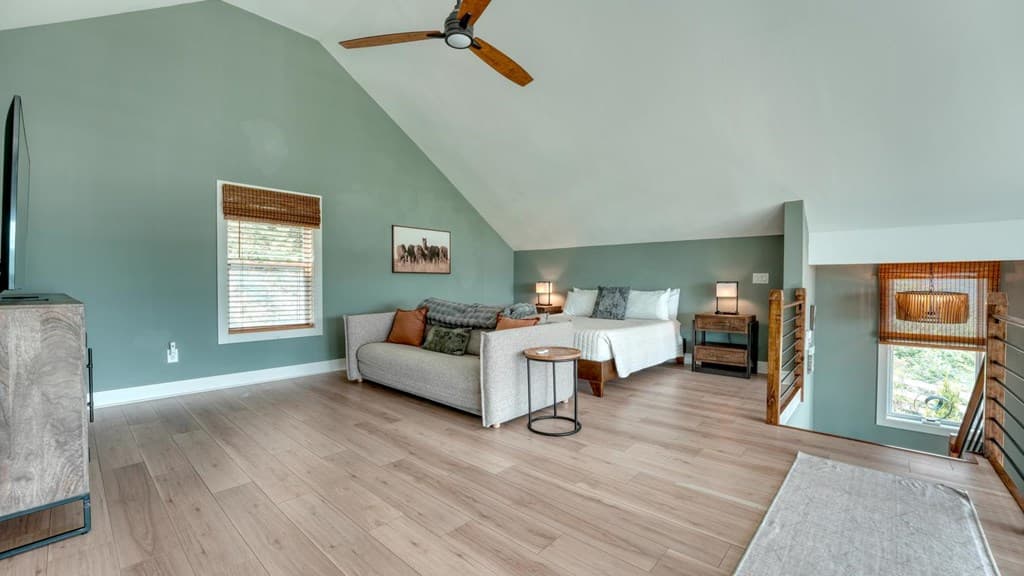 890 Hickory Drive, Mineral Bluff GA 30559 - Photo
