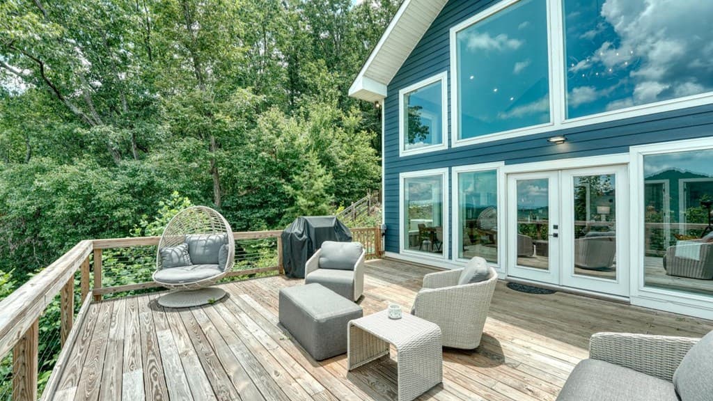 890 Hickory Drive, Mineral Bluff GA 30559 - Photo