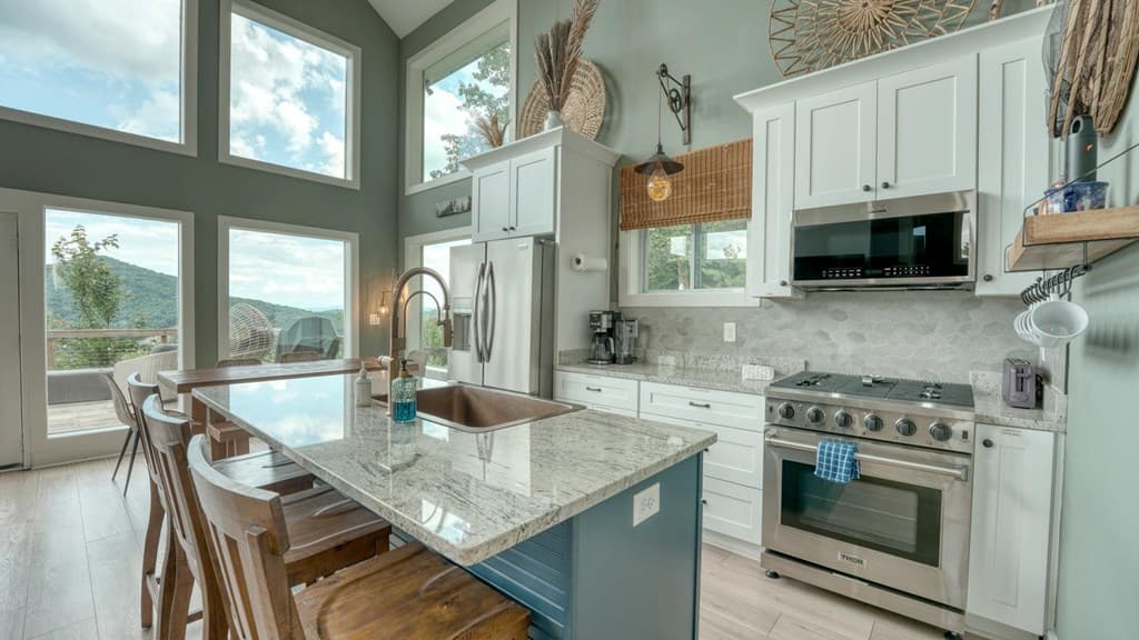 890 Hickory Drive, Mineral Bluff GA 30559 - Photo