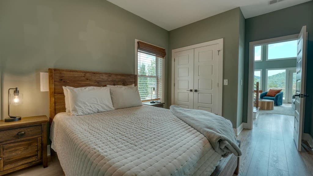 890 Hickory Drive, Mineral Bluff GA 30559 - Photo