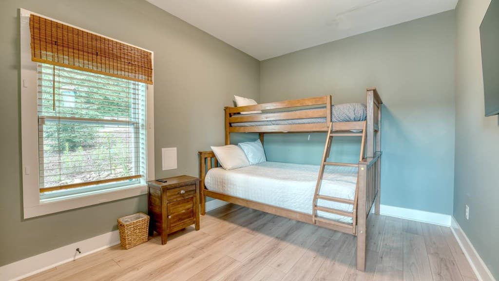890 Hickory Drive, Mineral Bluff GA 30559 - Photo