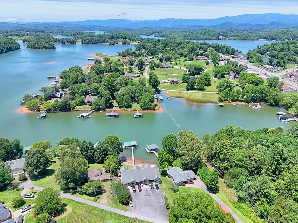 209B N Berrong Street, Hiawassee GA 30546 - Photo