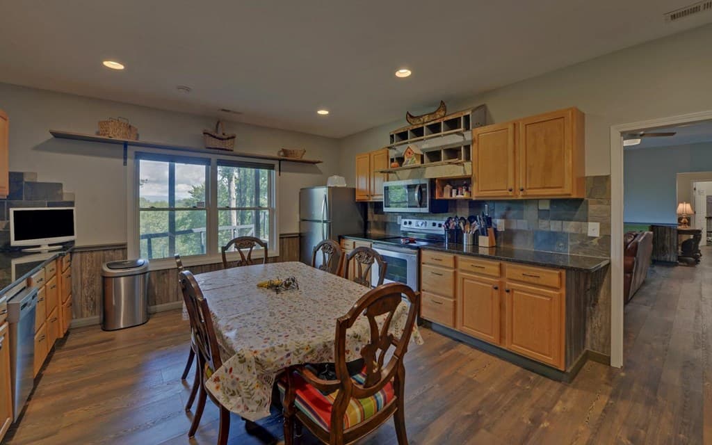 280 Cherokee Court, Ellijay GA 30540 - Photo