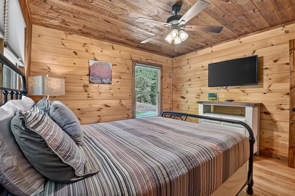 200 Forest View Lane, Mineral Bluff GA 30559 - Photo