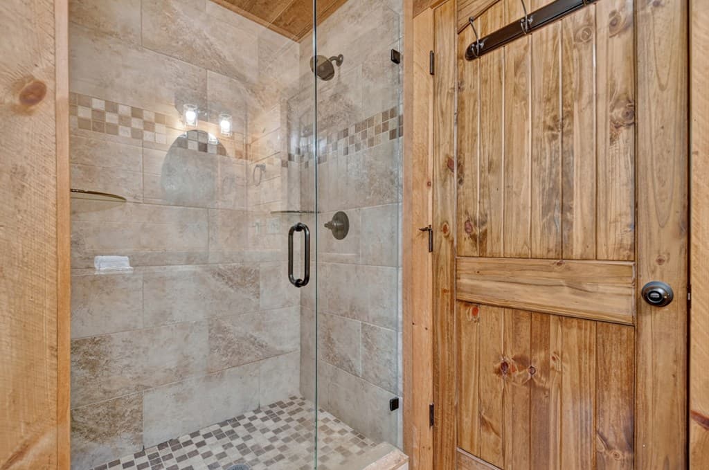 200 Forest View Lane, Mineral Bluff GA 30559 - Photo