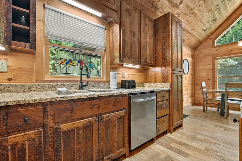 200 Forest View Lane, Mineral Bluff GA 30559 - Photo