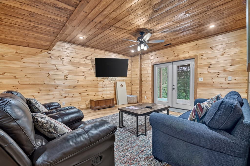 200 Forest View Lane, Mineral Bluff GA 30559 - Photo