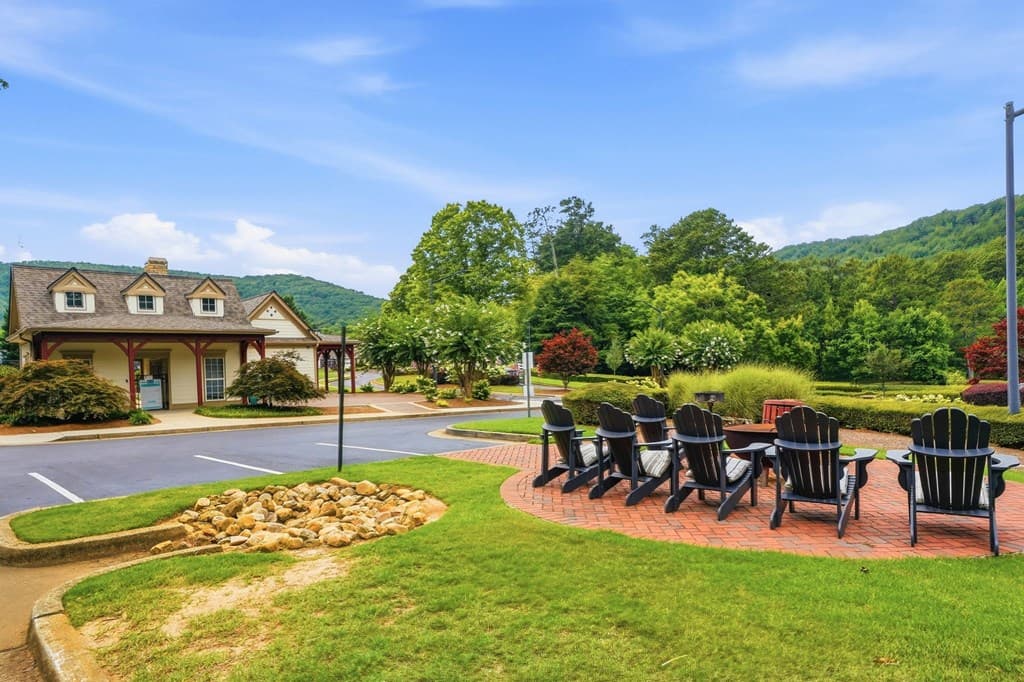 225 Brookview Place, Woodstock GA 30188 - Photo