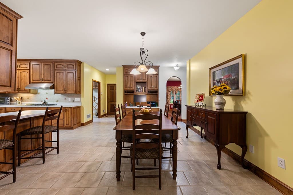 541 Davis Road, Blue Ridge GA 30513 - Photo