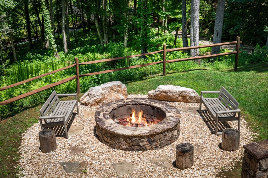 186 Snake Nation Trail, Blue Ridge GA 30513 - Photo
