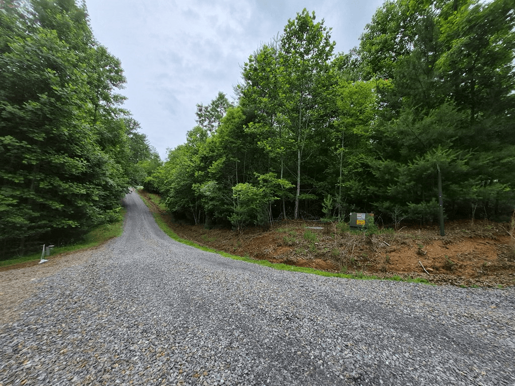 680 Deerfield Drive, Murphy NC 28906 - Photo