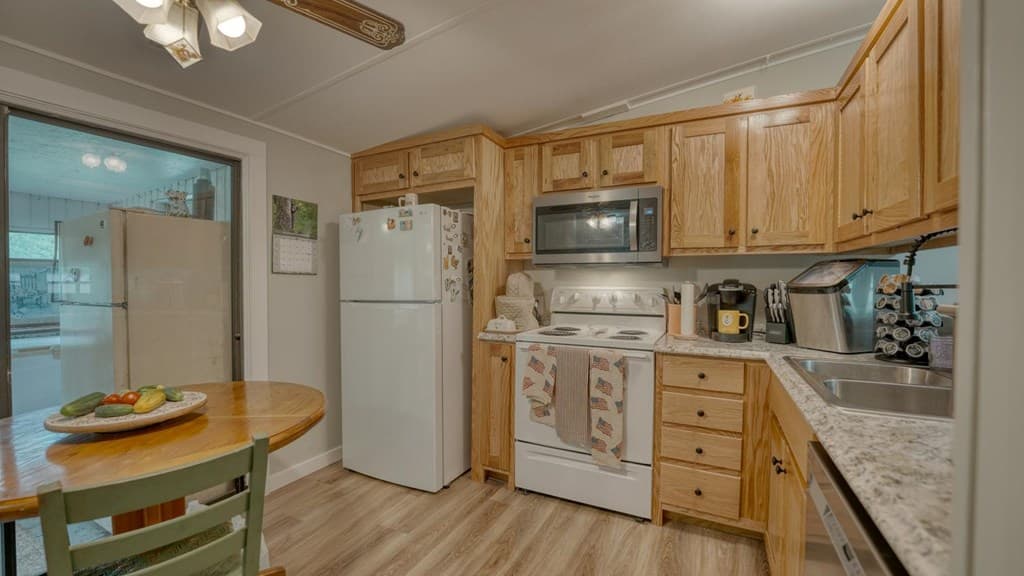 389 Nelson Circle, Blairsville GA 30512 - Photo