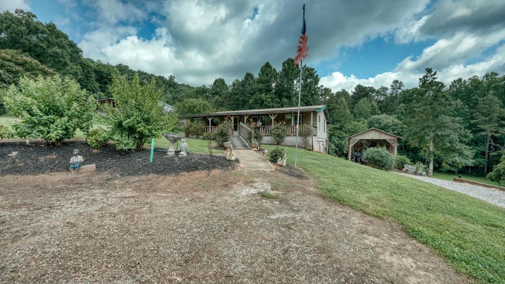 389 Nelson Circle, Blairsville GA 30512 - Photo