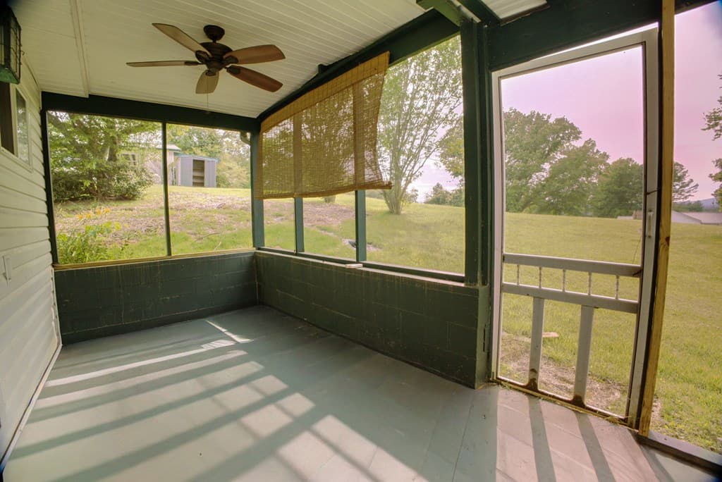 504 Isabella Avenue, Copperhill TN 37317 - Photo