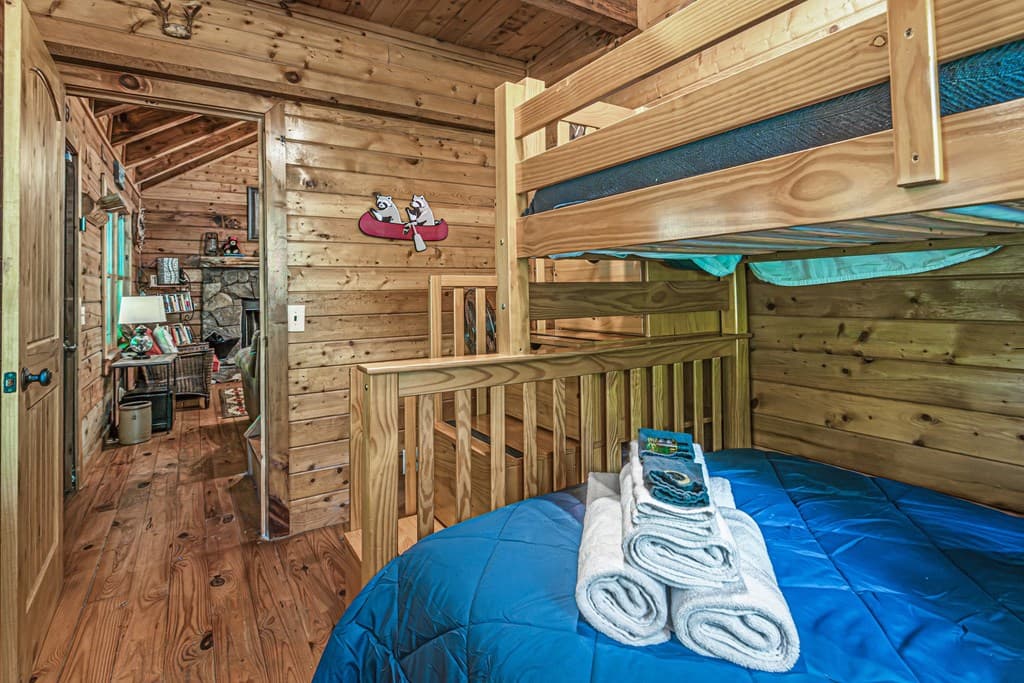 341 Valley View Road, Ellijay GA 30536 - Photo