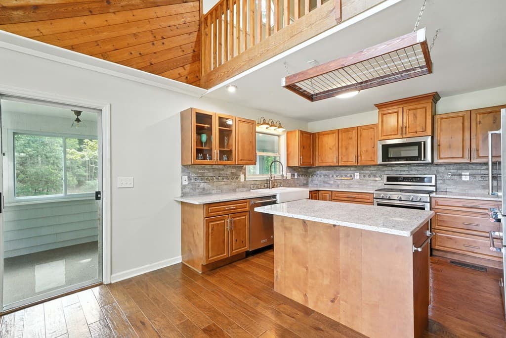 27 Twin Brook Drive, Blairsville GA 30512 - Photo