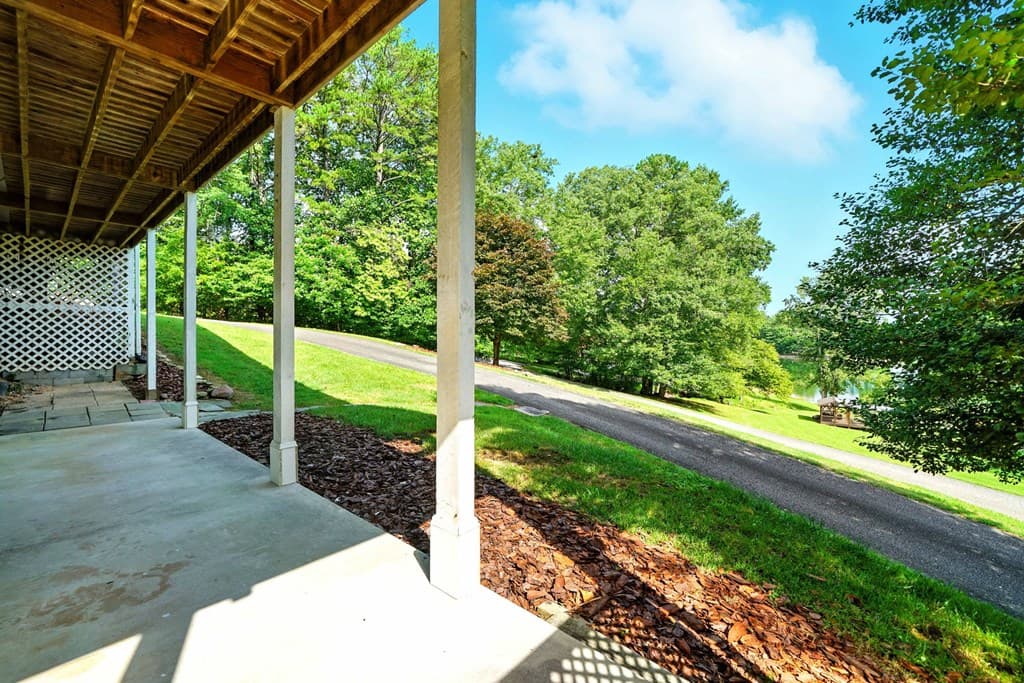 27 Twin Brook Drive, Blairsville GA 30512 - Photo