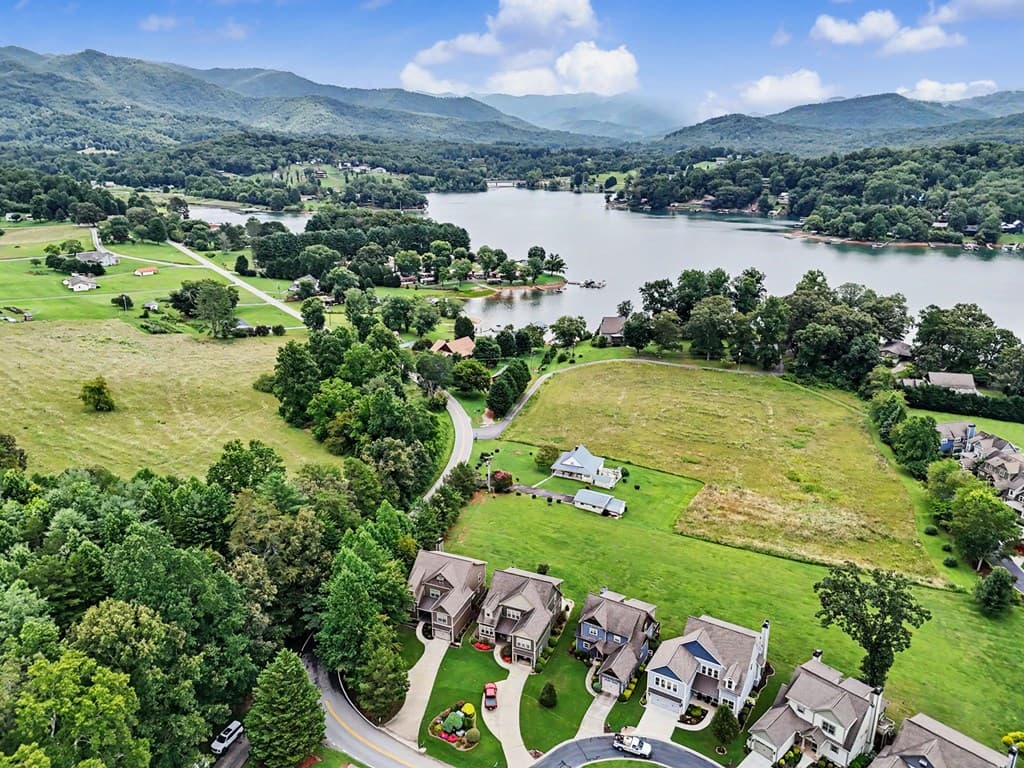 903 Elf School Road, Hayesville NC 28904 - Photo