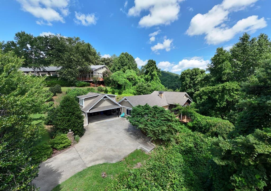 228 Country Club Drive, Clayton GA 30525 - Photo