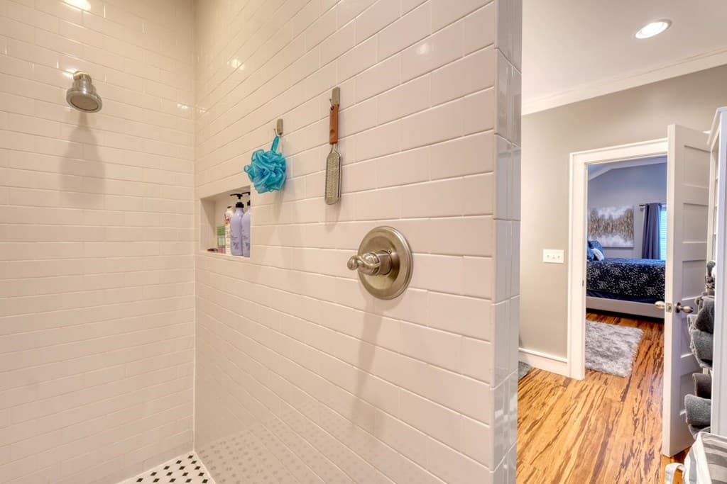 228 Country Club Drive, Clayton GA 30525 - Photo