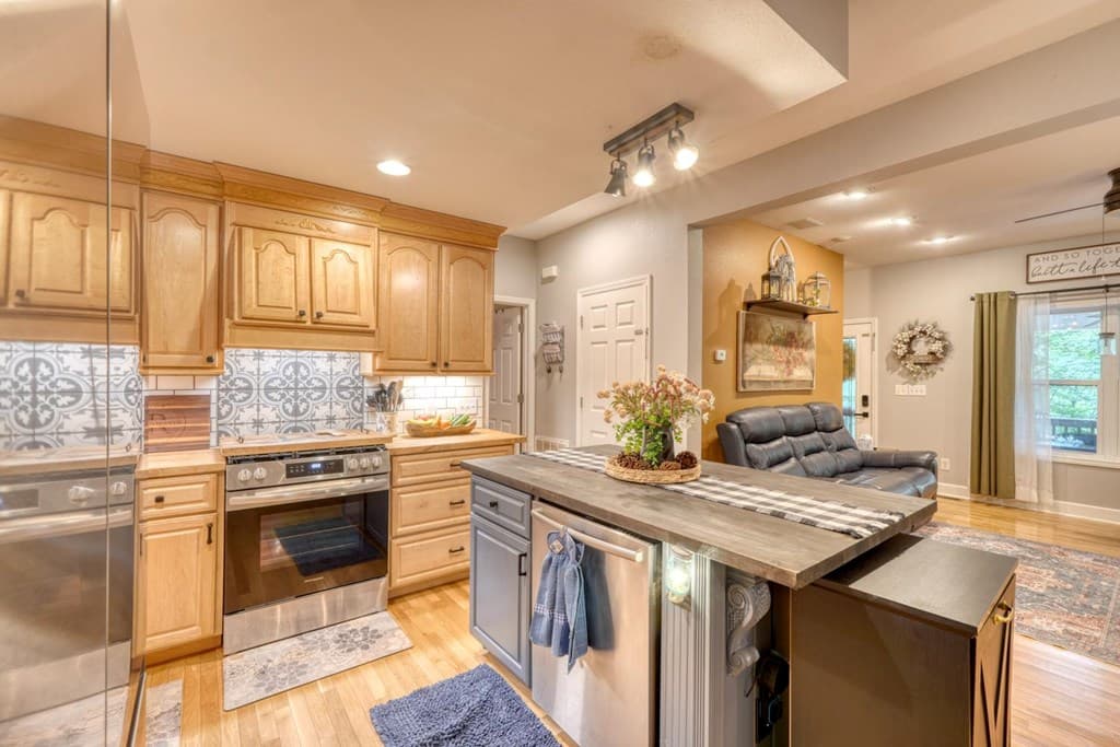 152 Lonesome Pine Trail, Blairsville GA 30512 - Photo