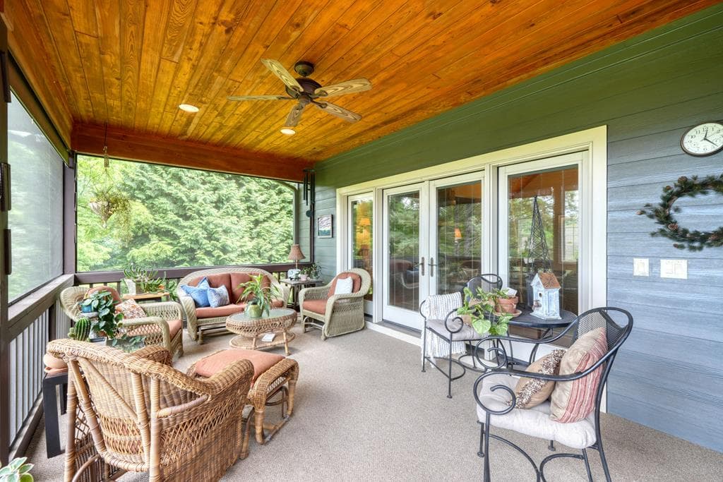 238 Meadowbrook Drive, Hayesville NC 28904 - Photo