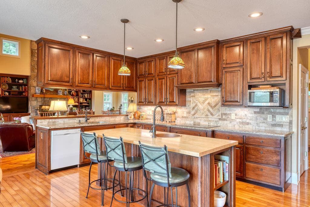 238 Meadowbrook Drive, Hayesville NC 28904 - Photo