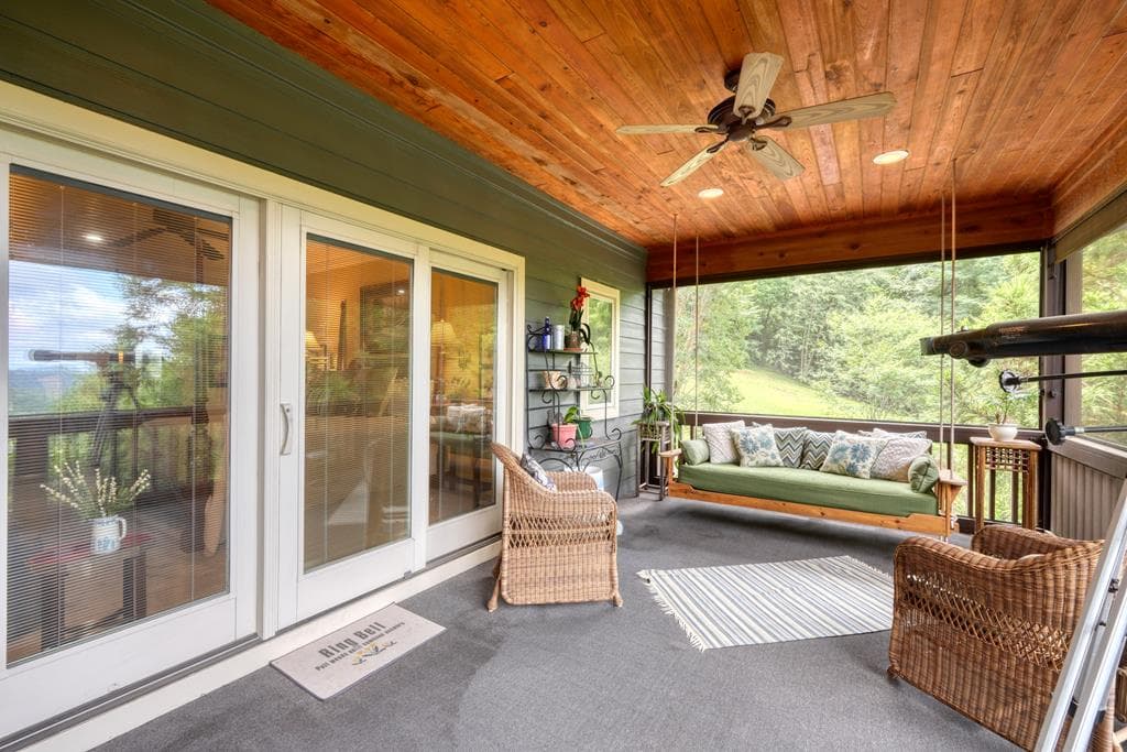 238 Meadowbrook Drive, Hayesville NC 28904 - Photo