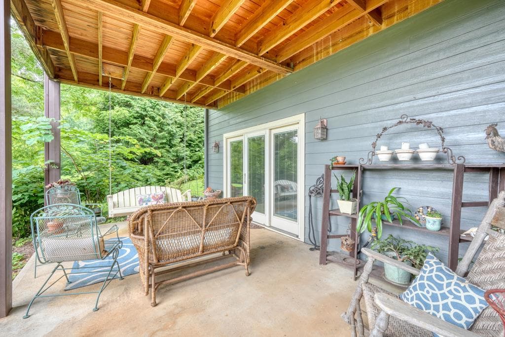 238 Meadowbrook Drive, Hayesville NC 28904 - Photo