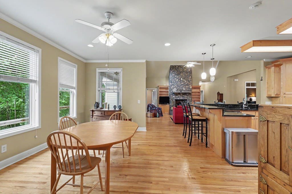 54 Esco Circle, Rabun Gap GA 30568 - Photo