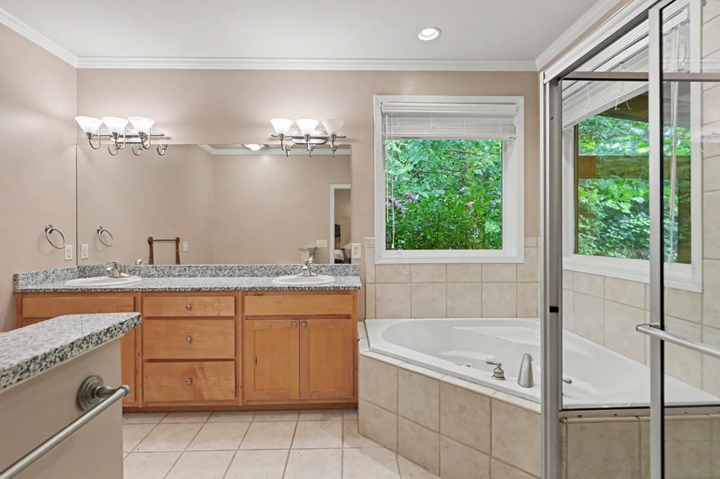54 Esco Circle, Rabun Gap GA 30568 - Photo