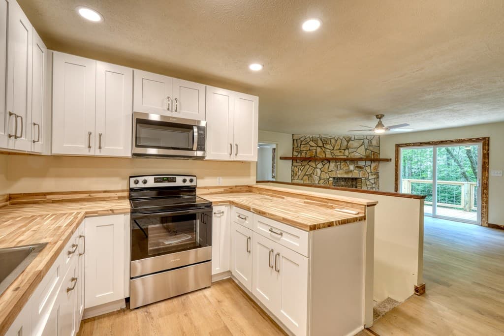 198 Big Rock Drive, Hayesville NC 28904 - Photo