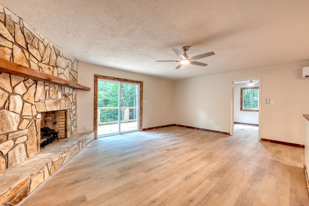 198 Big Rock Drive, Hayesville NC 28904 - Photo