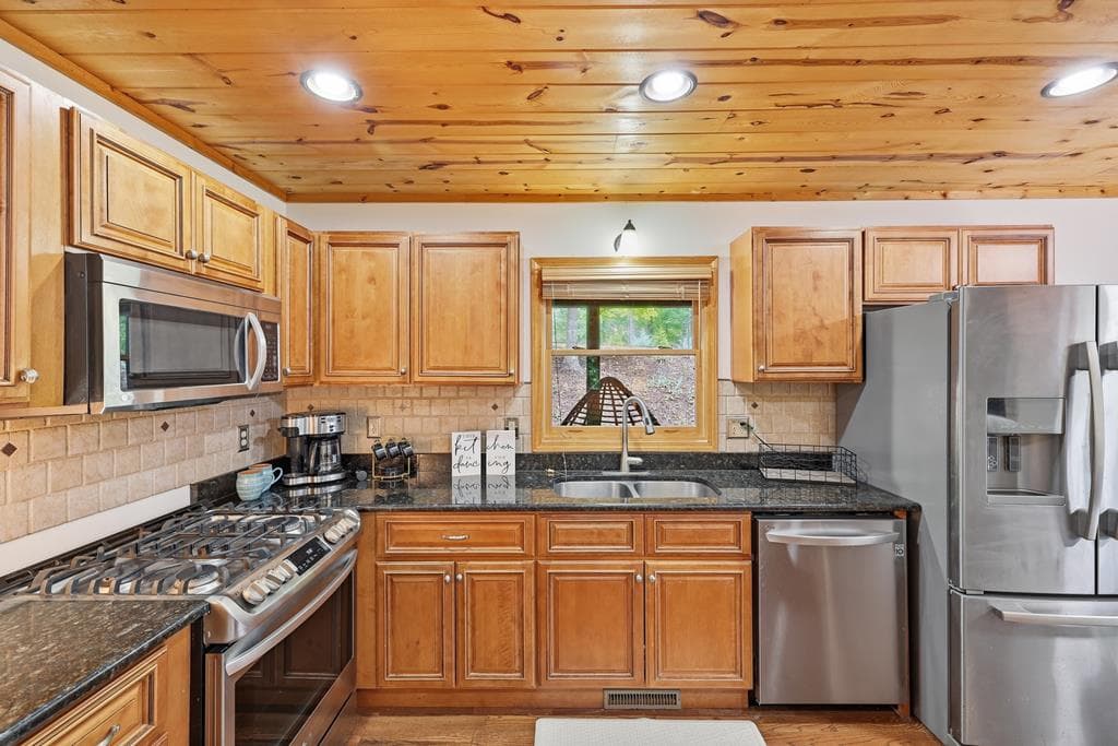 161 Arbor Way, Blue Ridge GA 30513 - Photo