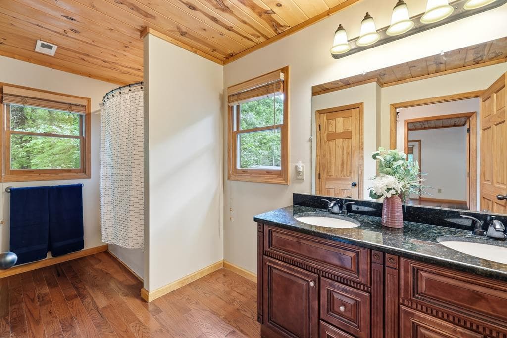 161 Arbor Way, Blue Ridge GA 30513 - Photo