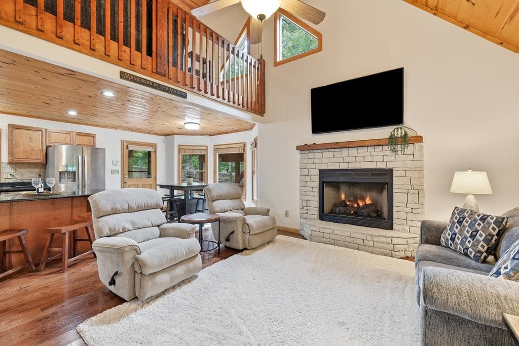 161 Arbor Way, Blue Ridge GA 30513 - Photo
