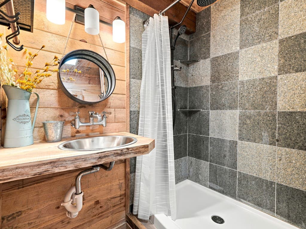 50 Pigeon Creek Road, Blue Ridge GA 30513 - Photo