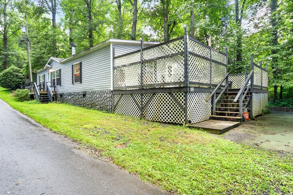 108 Leisure Woods Lane, Hiawassee GA 30546 - Photo