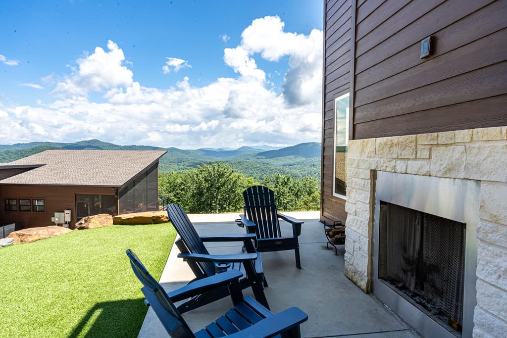 629 Peaks Drive, Hayesville NC 28904 - Photo